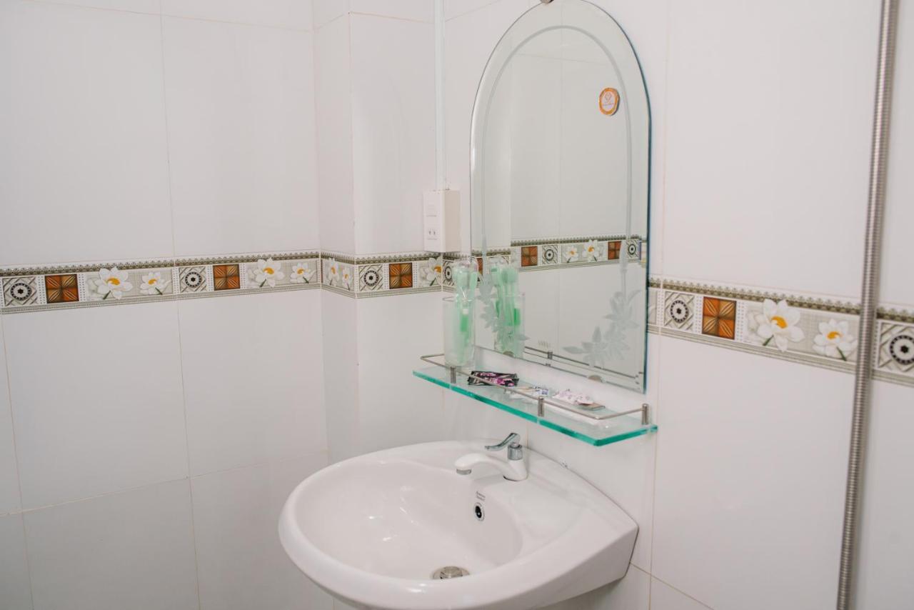 Hiep Hoa Hotel Châu Đốc Zewnętrze zdjęcie